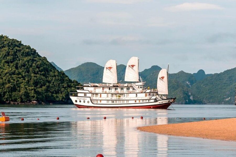 Bai Tu Long Bay 3 Day Cruise