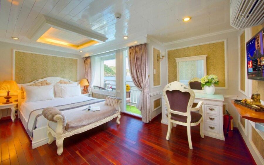 Bai Tu Long Bay 3 Day Cruise